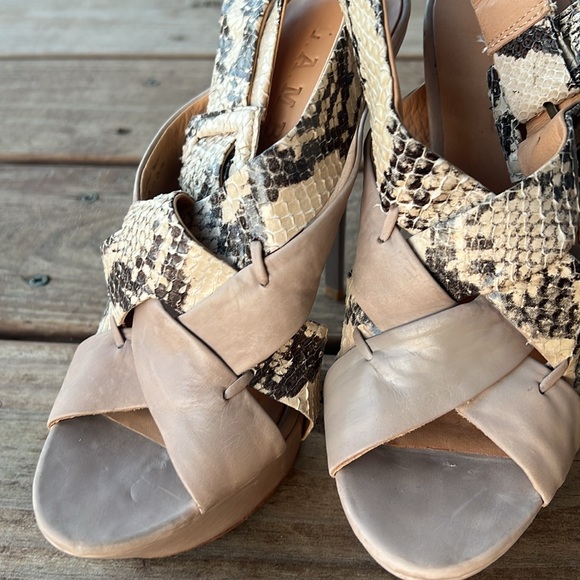 L.A.M.B. Sz 6 Stiletto Snake & Tan Leather Platform Sandals - Picture 6 of 12